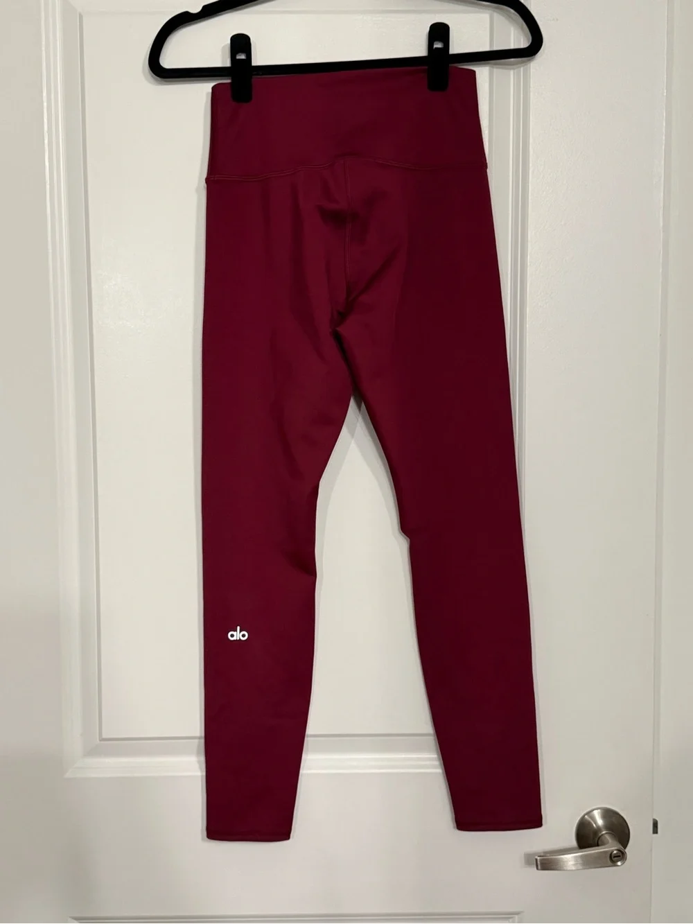 Alo Yoga High-Waist Airlift Legging Maroon Burgundy Size Medium Athletic Yoga